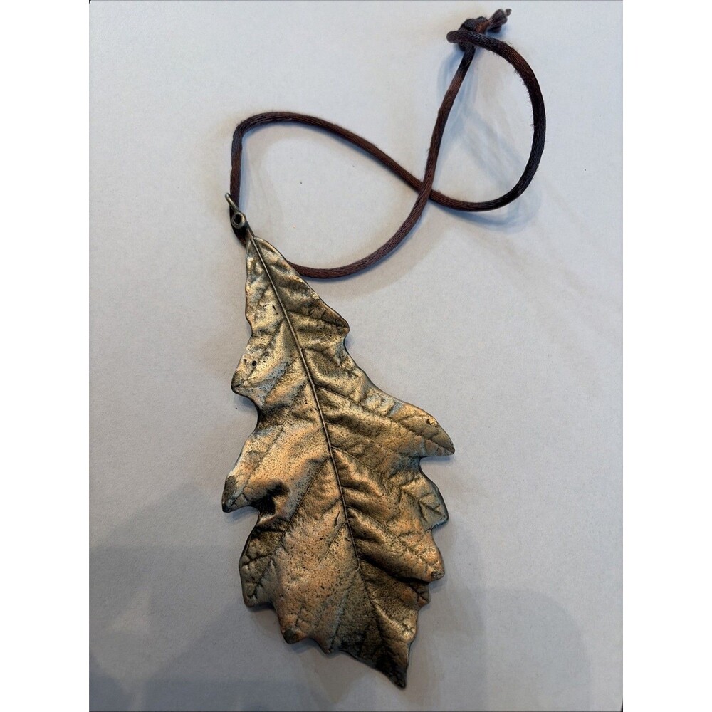 911 Memorial Swamp White Oak Leaf Ornament